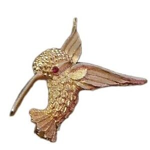 Vintage Signed JJ Gold Tone Hummingbird Brooch Pin 1.5"